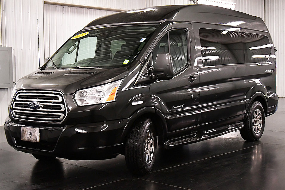 Used 2017 Ford Transit 150 130 Low Roof w/ Exterior Upgrade Package RWD image 3