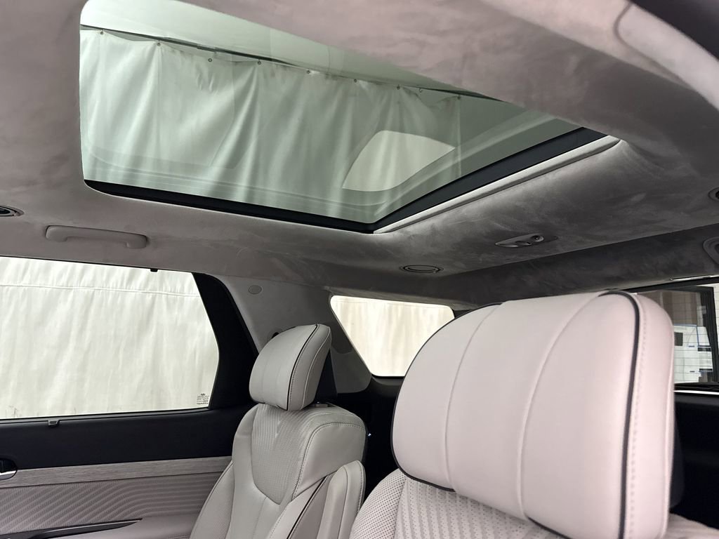 Used 2024 Hyundai Palisade Calligraphy image 11