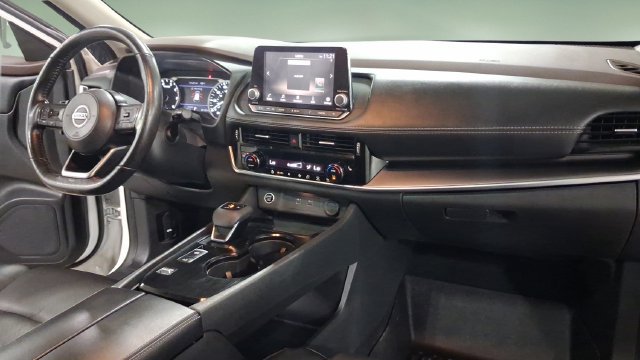 Used 2021 Nissan Rogue SV w/ Premium Package FWD image 18