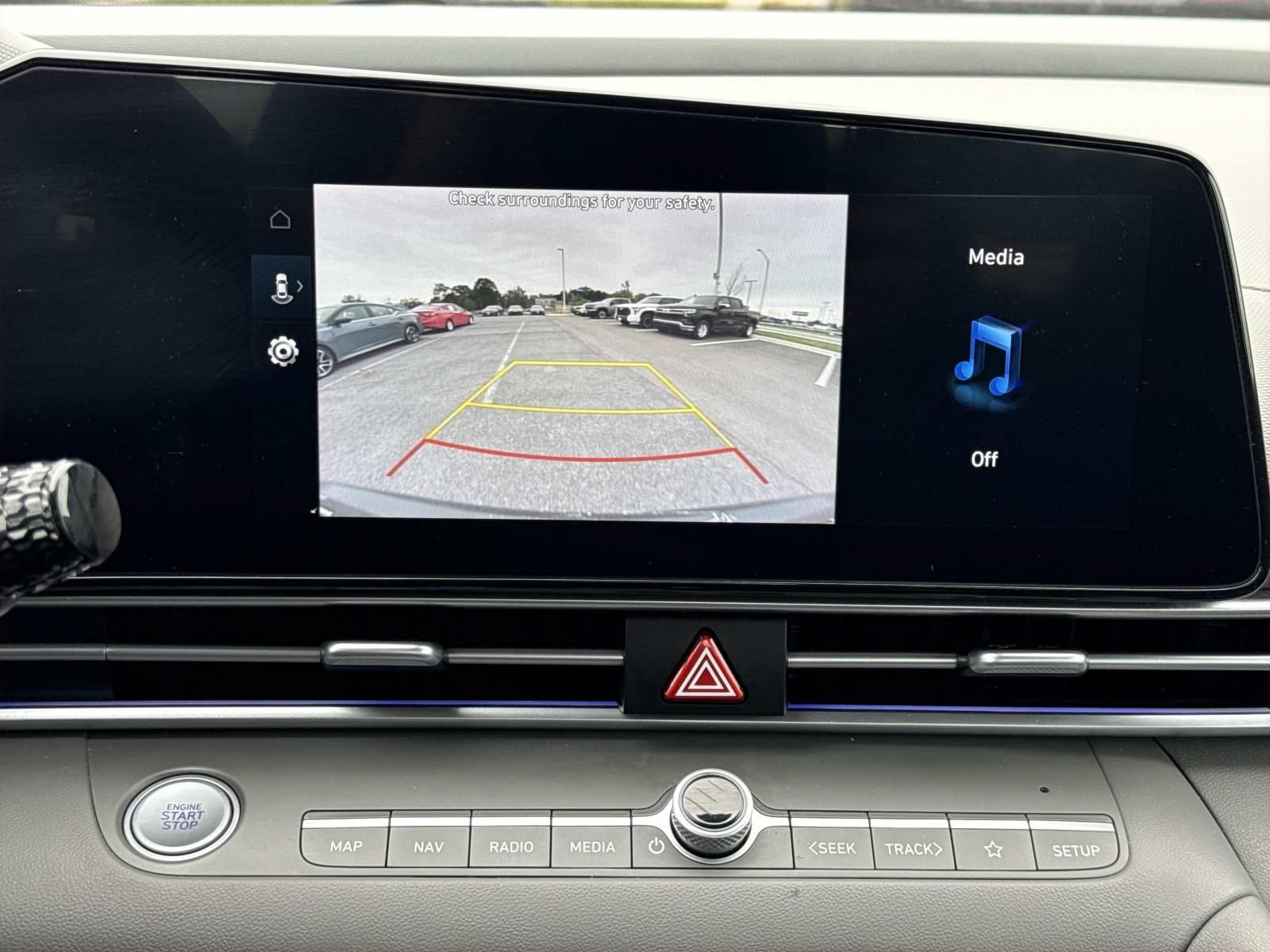 Used 2024 Hyundai Elantra SEL FWD image 10