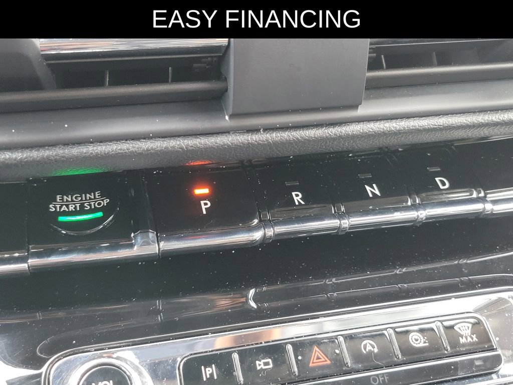 Used 2025 Lincoln Corsair AWD w/ Equipment Group 101A image 26