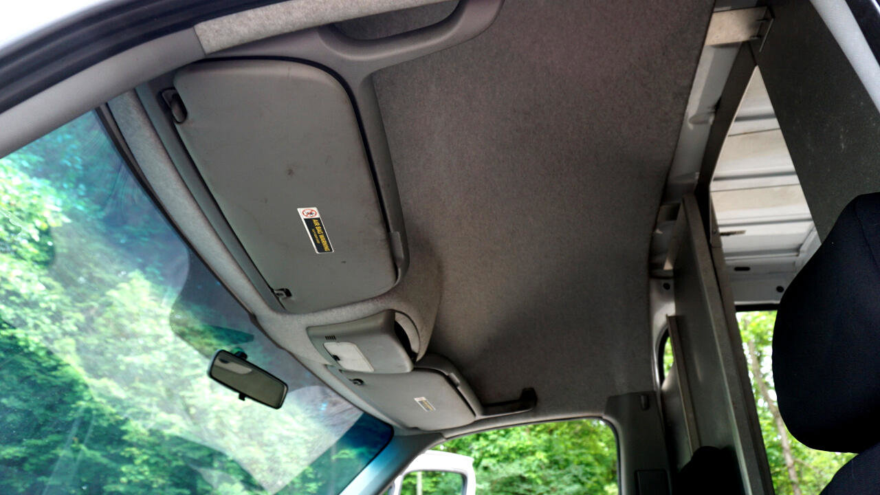 Used 2015 Freightliner Sprinter 2500 image 19