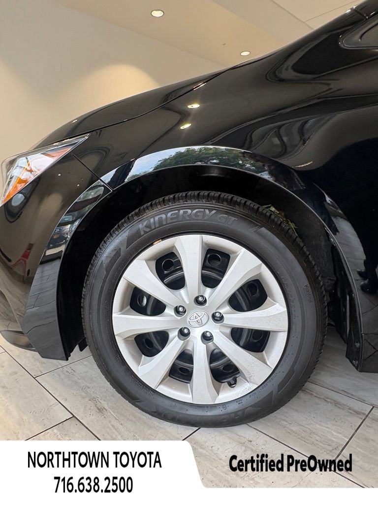 Used 2026 Toyota Corolla LE FWD image 17