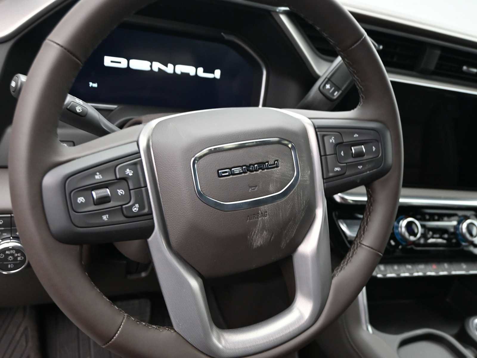New 2026 GMC Sierra 2500 Denali w/ Denali Reserve Package image 13