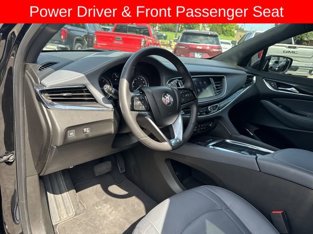 Used 2023 Buick Enclave Essence w/ Sport Touring Edition FWD image 10