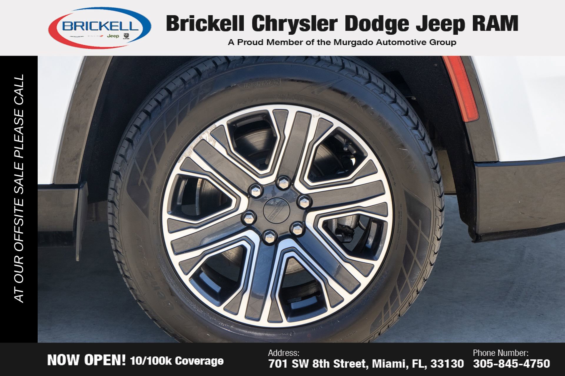 Used 2024 Jeep Wagoneer L Series II w/ Flexible Seating Group AWD/4WD image 37