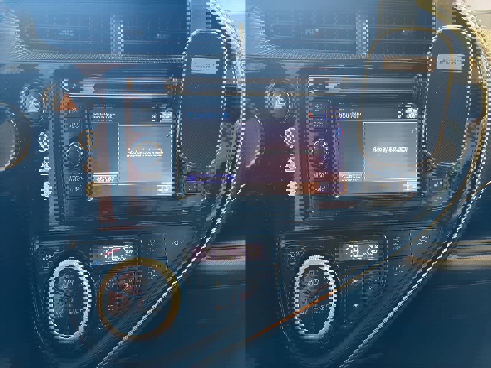 Used 2018 Toyota Prius C One image 28