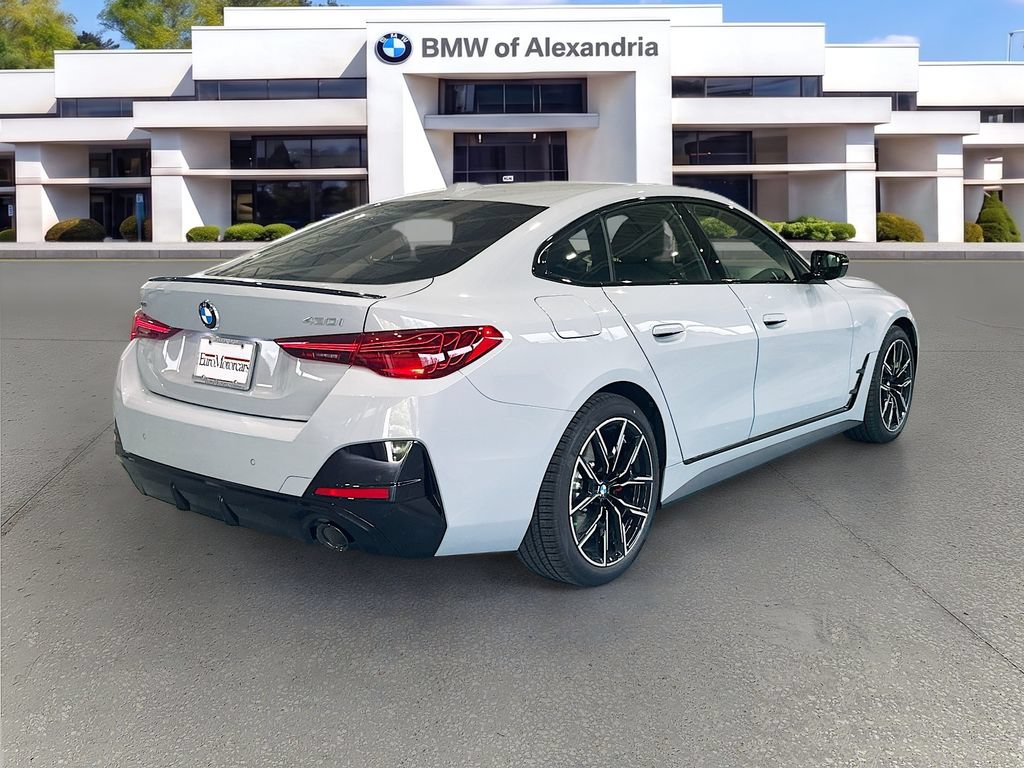 New 2026 BMW 430i xDrive w/ M Sport Package AWD/4WD image 5