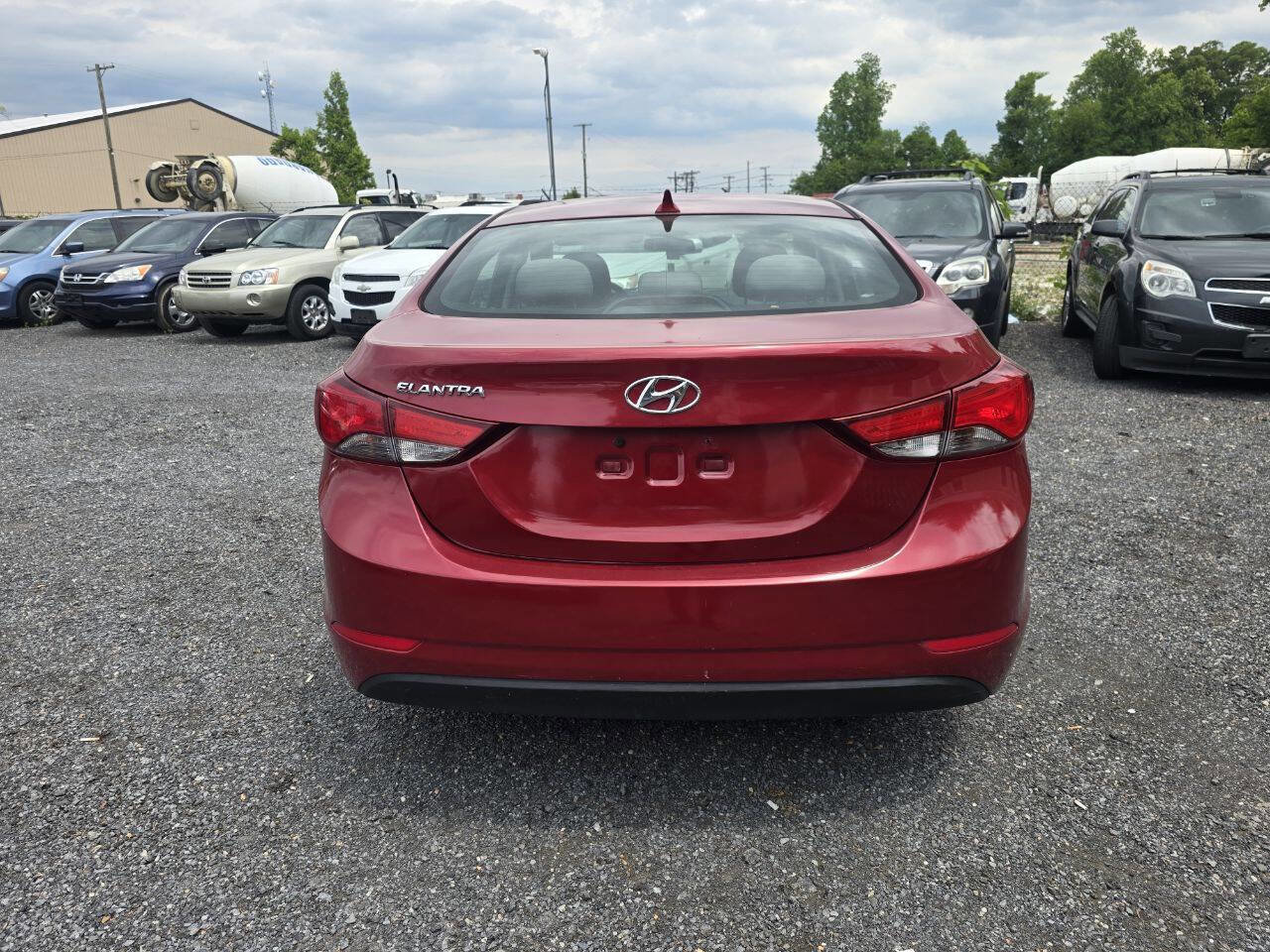 Used 2015 Hyundai Elantra SE FWD image 11
