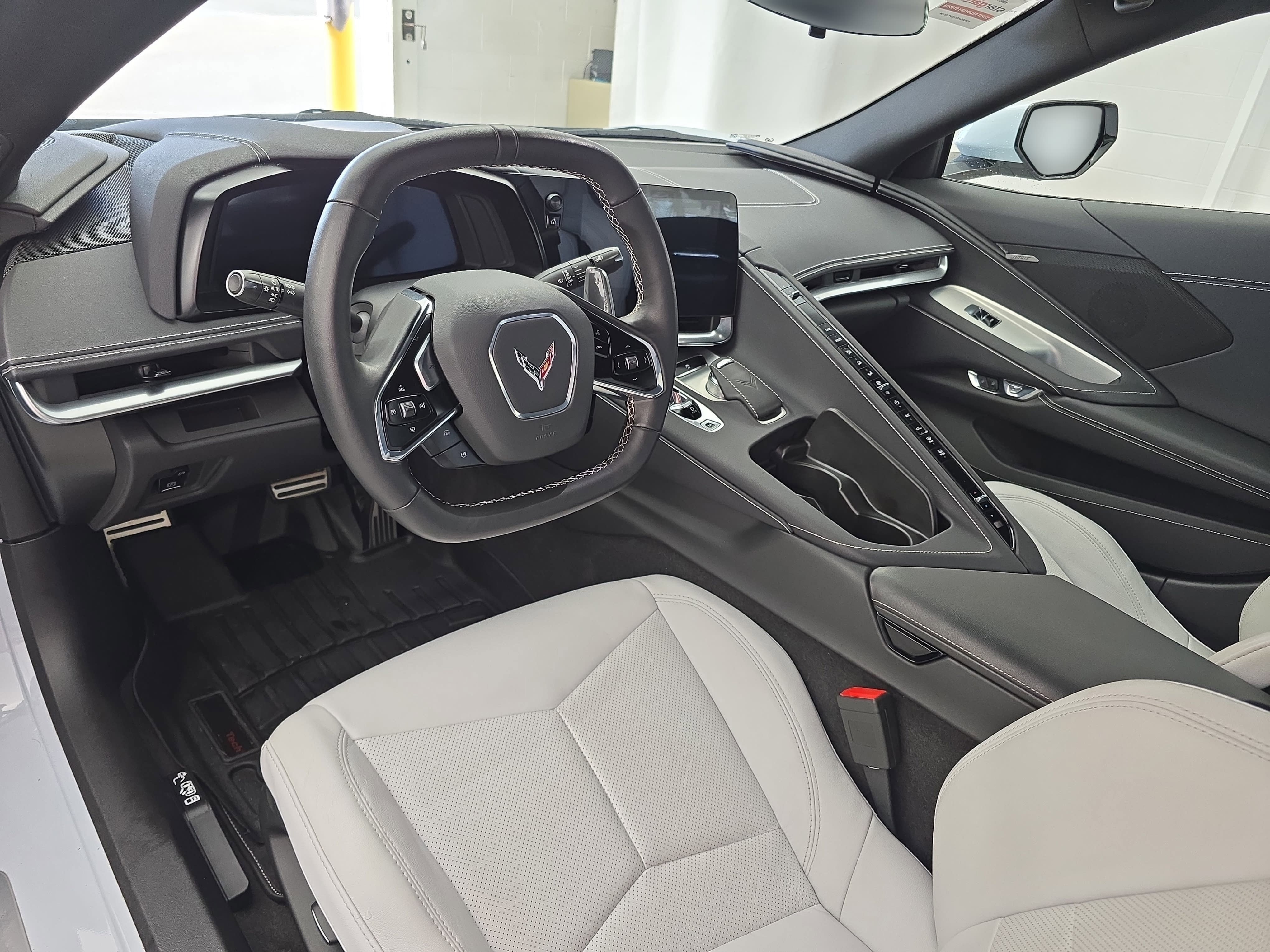 Used 2022 Chevrolet Corvette Stingray Coupe w/ 1LT image 12