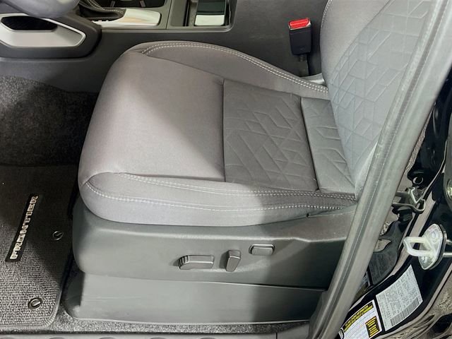 Used 2025 Nissan Frontier SV RWD image 19