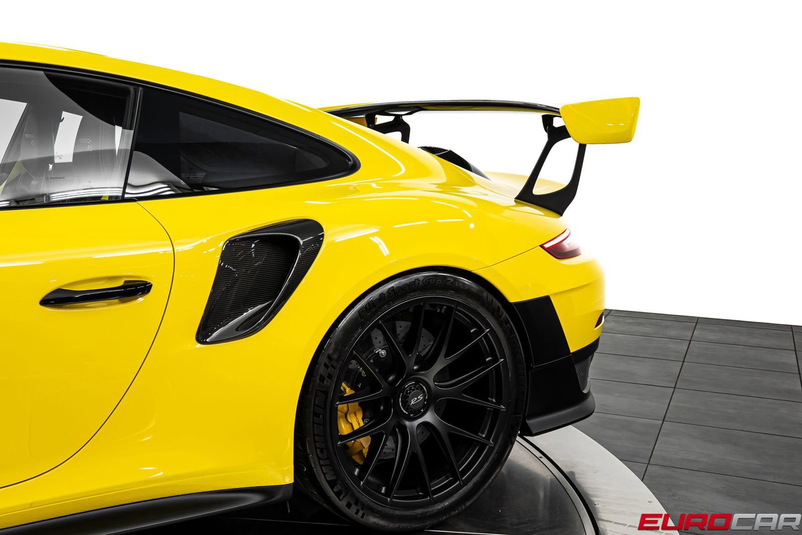 Used 2019 Porsche 911 GT2 RS RWD image 22