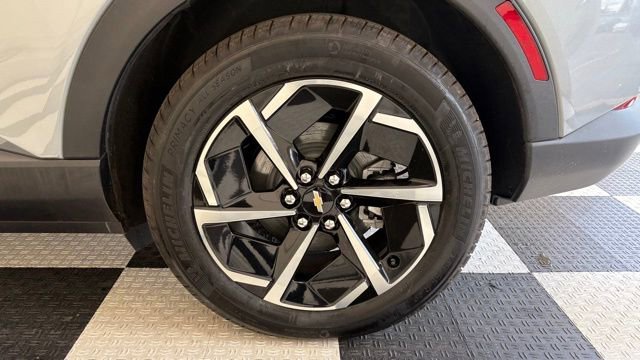 New 2026 Chevrolet Equinox EV LT FWD image 12
