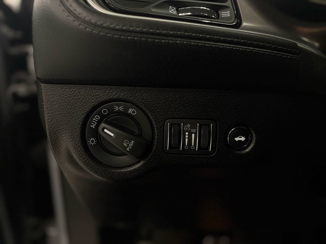 Used 2022 Dodge Challenger GT w/ Plus Package image 26