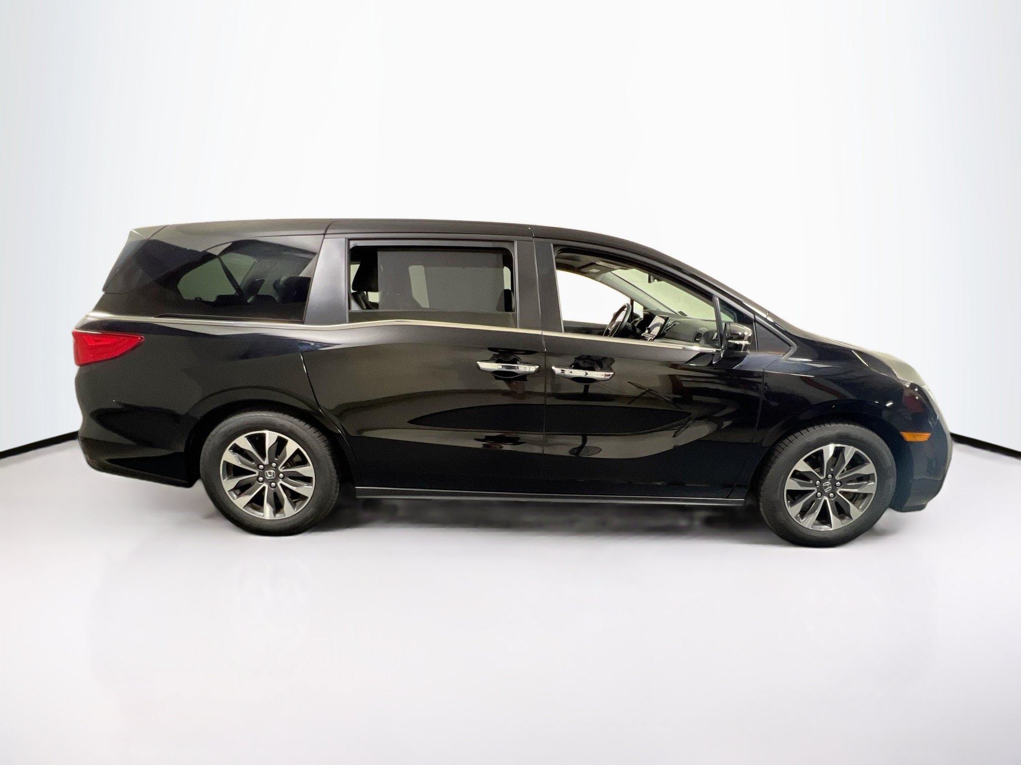 Used 2023 Honda Odyssey EX-L image 4