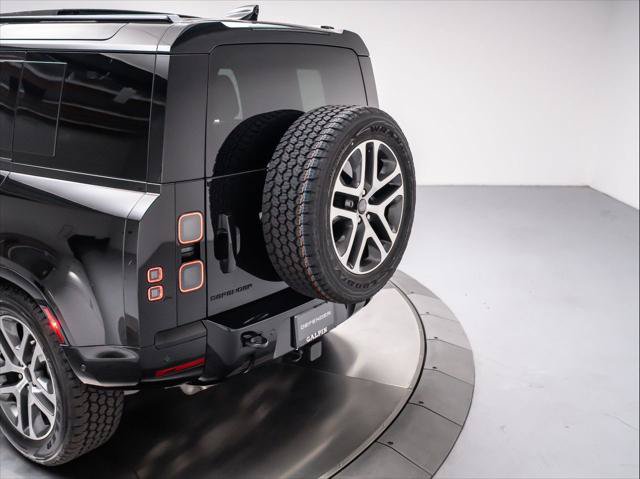 New 2026 Land Rover Defender 110 X-Dynamic SE AWD/4WD image 31
