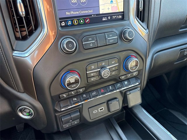 Used 2019 Chevrolet Silverado 1500 High Country image 32