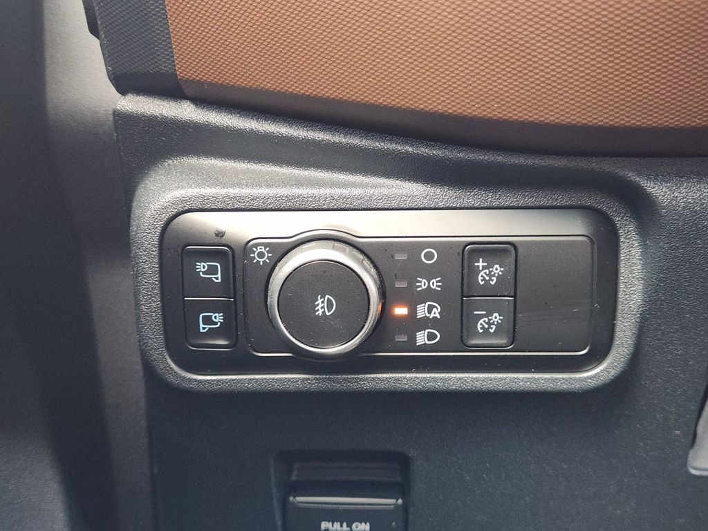 Used 2024 Ford Bronco Outer Banks image 21