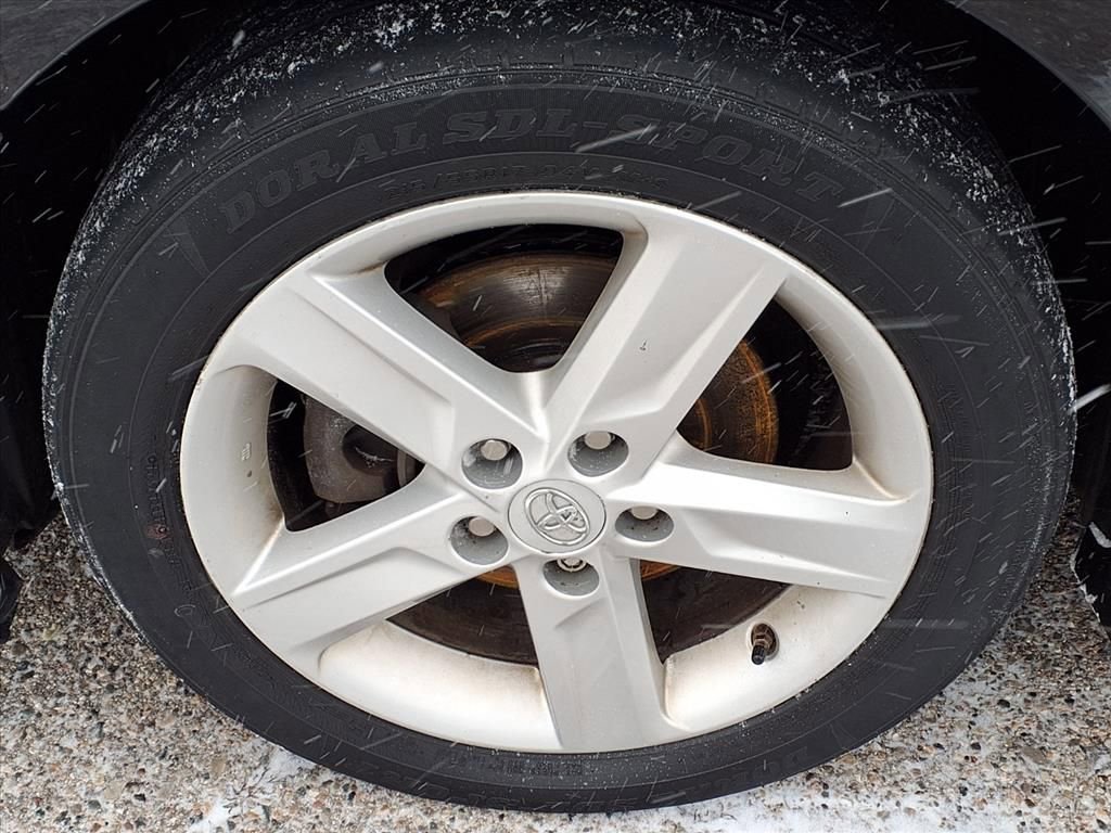 Used 2014 Toyota Camry SE image 8