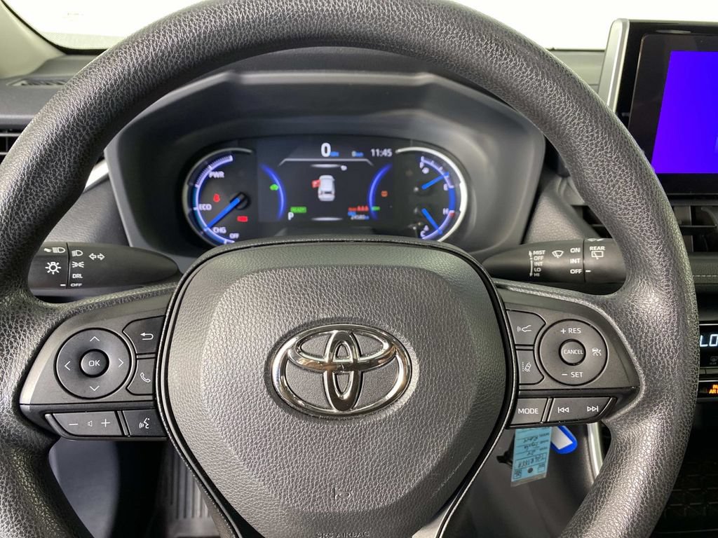 Used 2024 Toyota RAV4 LE AWD/4WD image 19