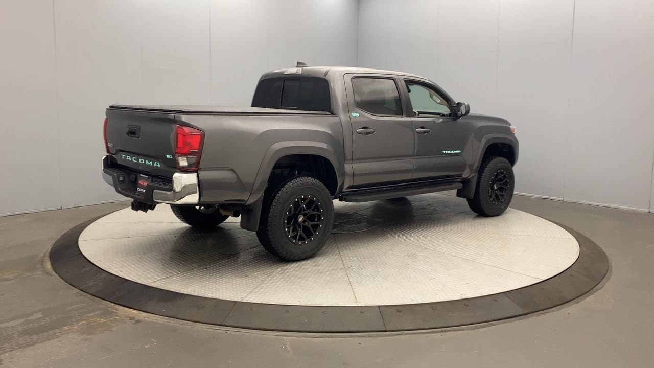 Used 2021 Toyota Tacoma SR5 AWD/4WD image 5