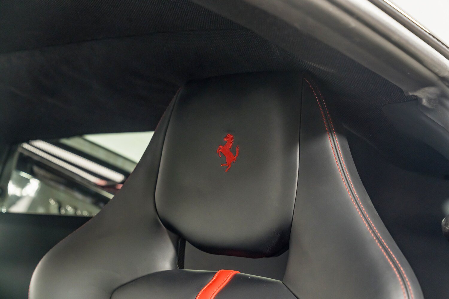 Certified 2018 Ferrari 488 GTB RWD image 24