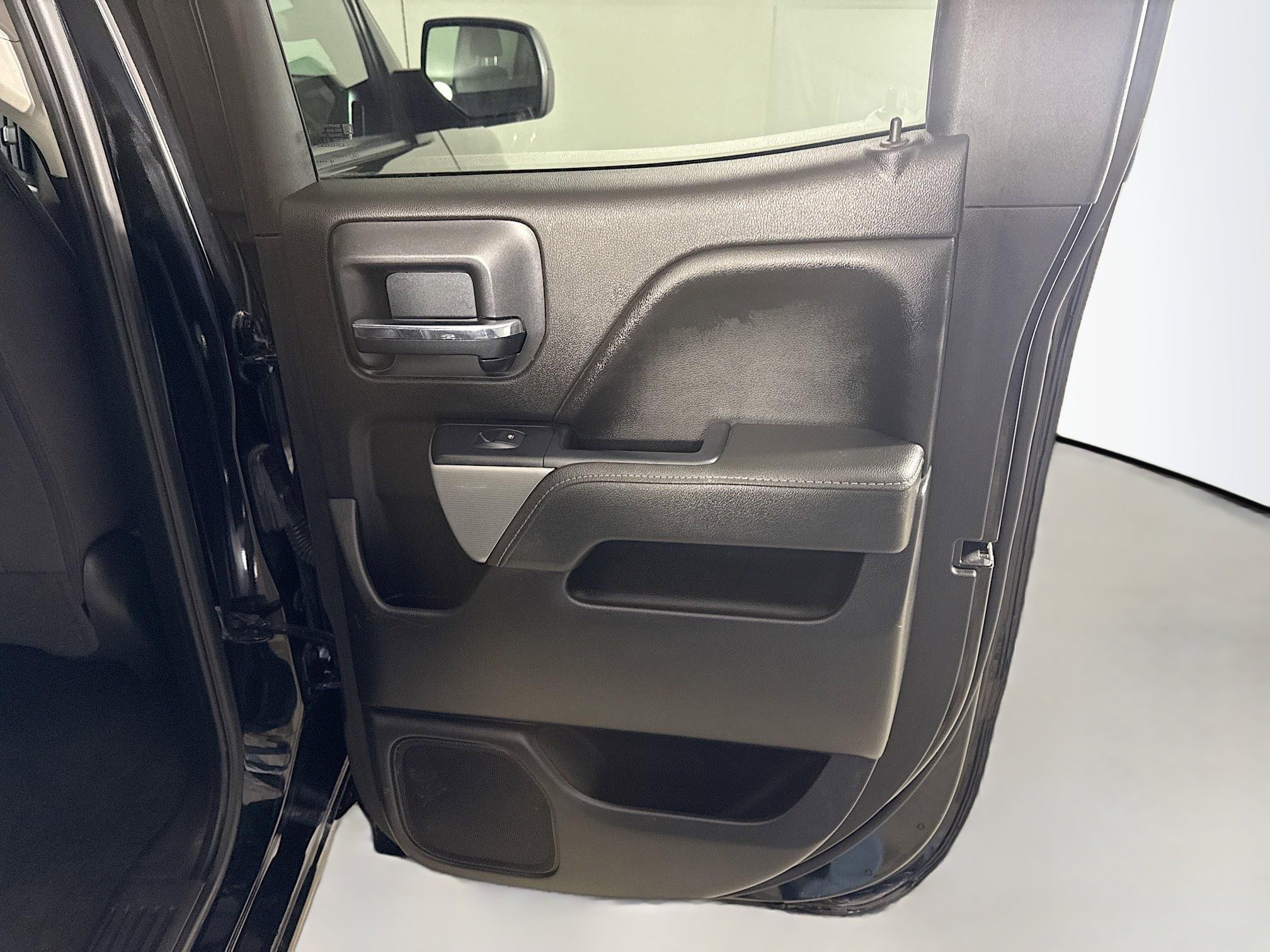 Used 2016 Chevrolet Silverado 1500 LT w/ All Star Edition image 27