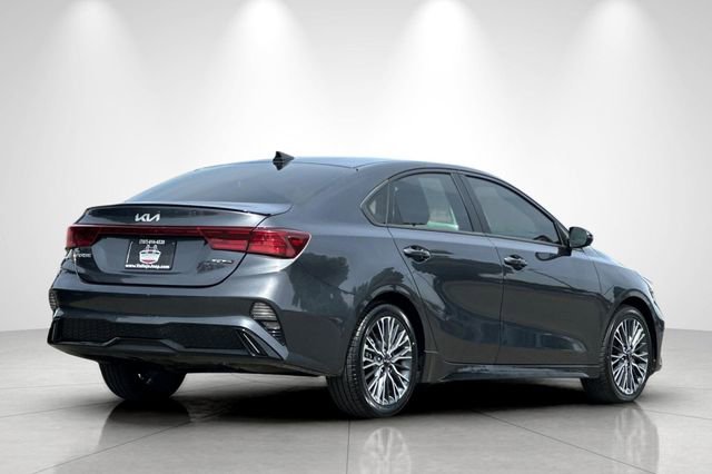 Used 2023 Kia Forte GT-Line w/ GT-Line Technology Package FWD image 4
