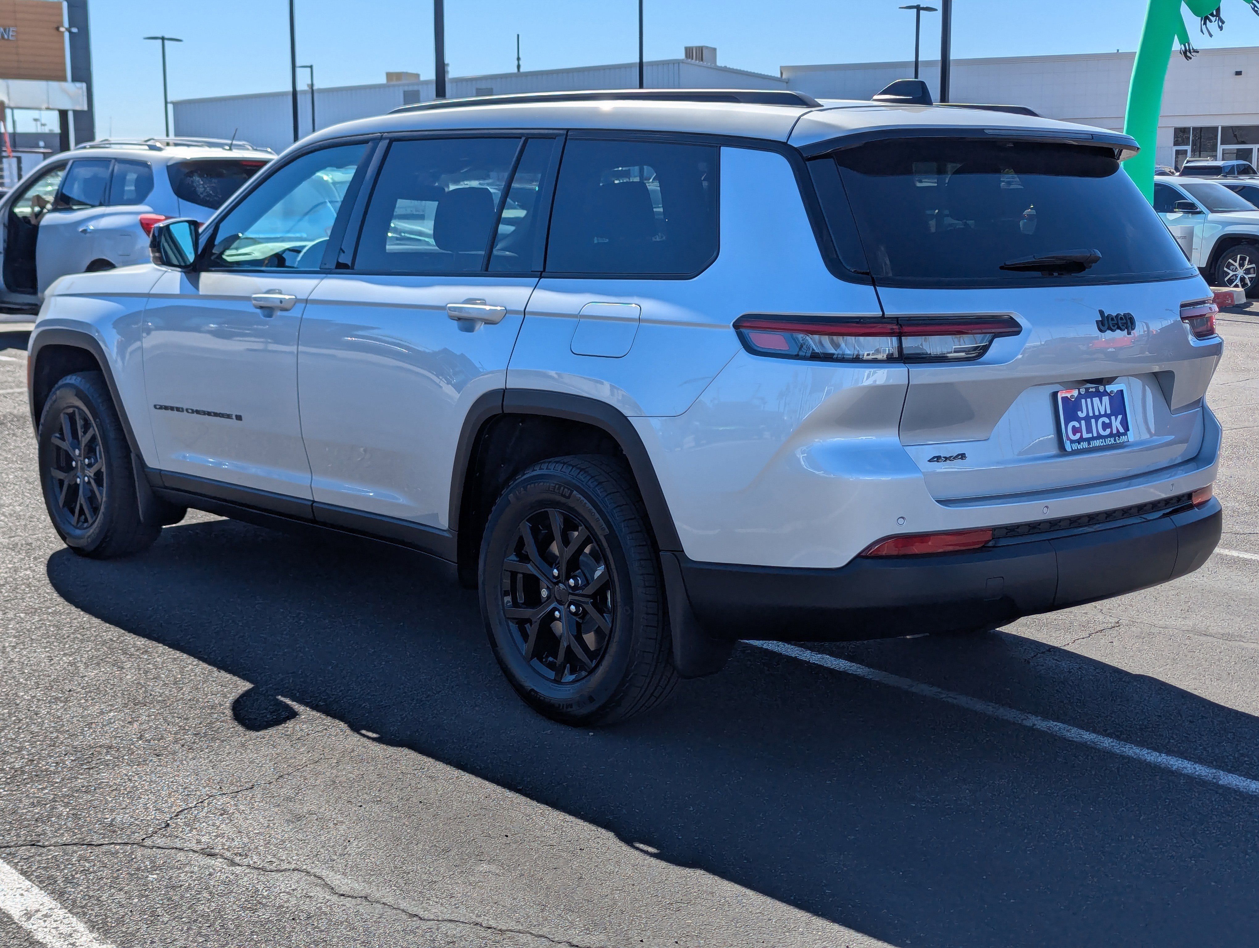 New 2025 Jeep Grand Cherokee L Altitude image 4