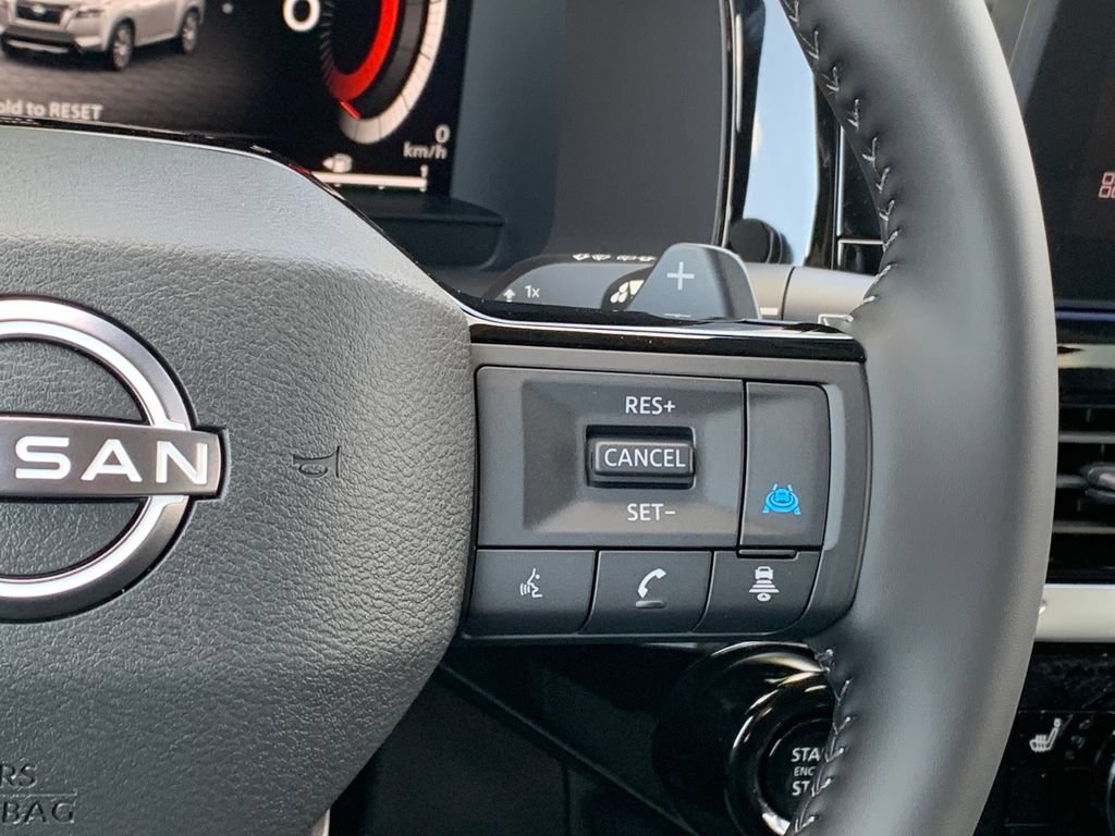 New 2026 Nissan Pathfinder SL w/ SL Premium Package FWD image 11
