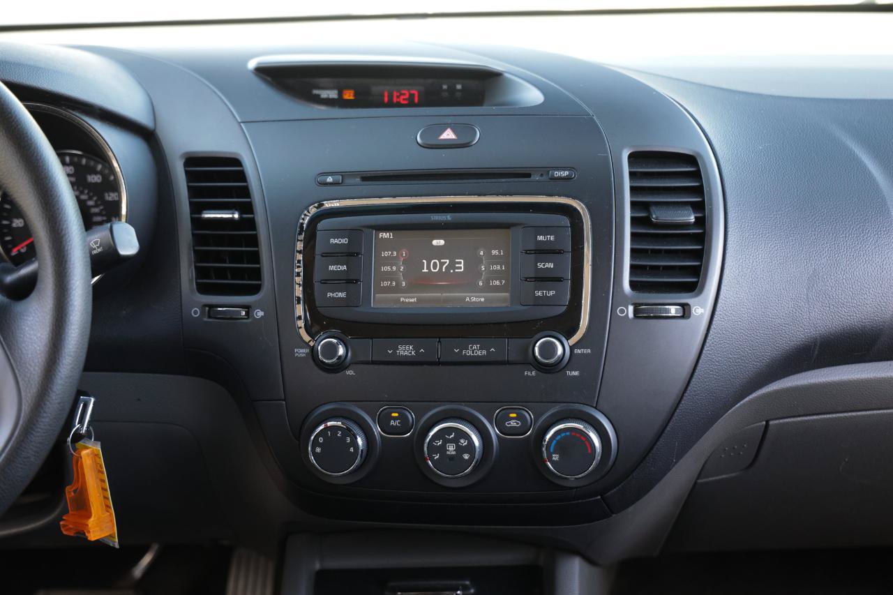 Used 2017 Kia Forte LX w/ LX Popular Package FWD image 33