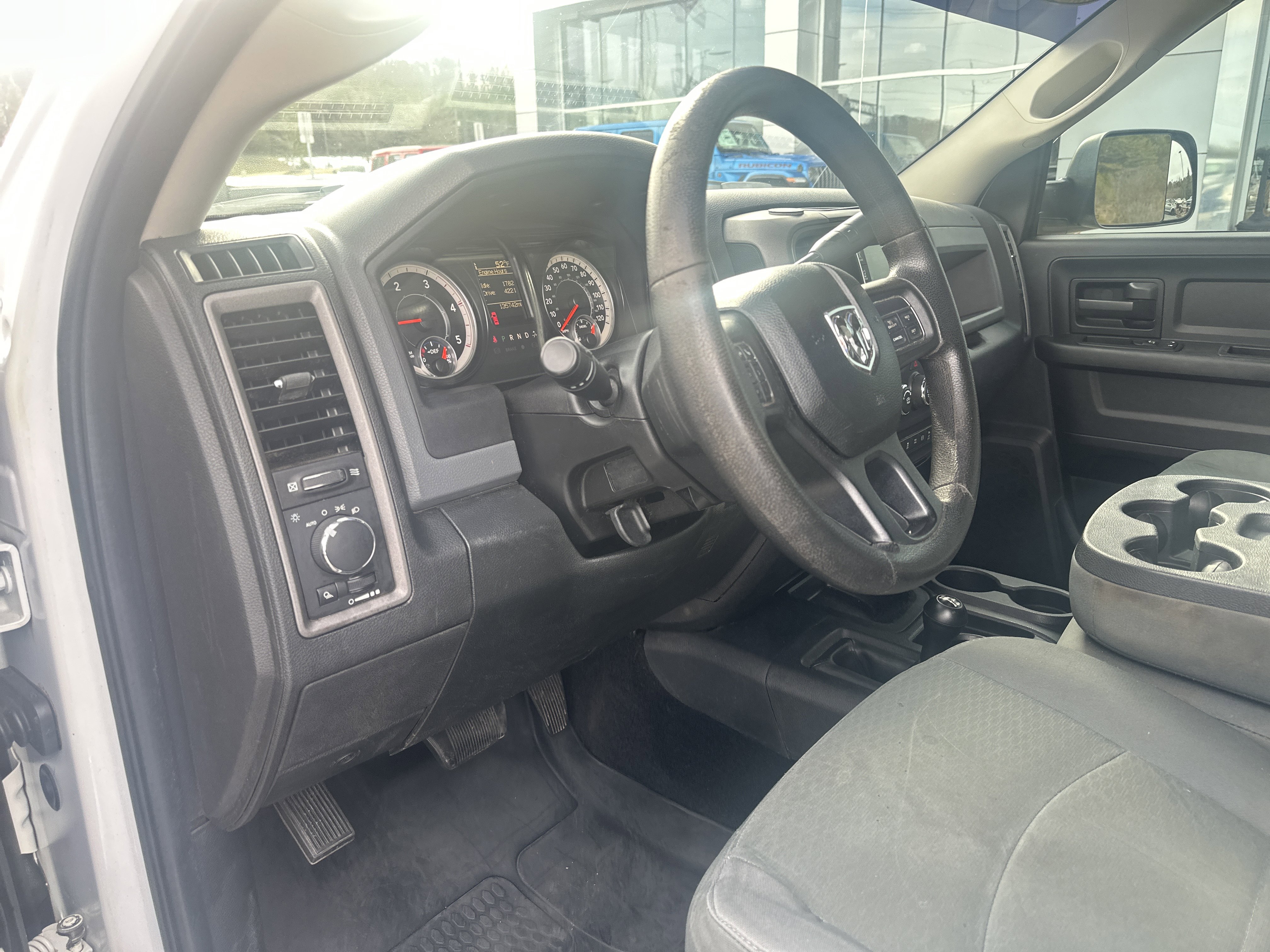 Used 2016 RAM 2500 Tradesman w/ Chrome Appearance Group image 16