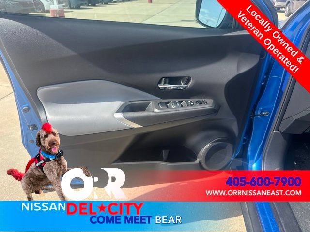 Used 2023 Nissan Kicks SR w/ SR Premium Package FWD image 16