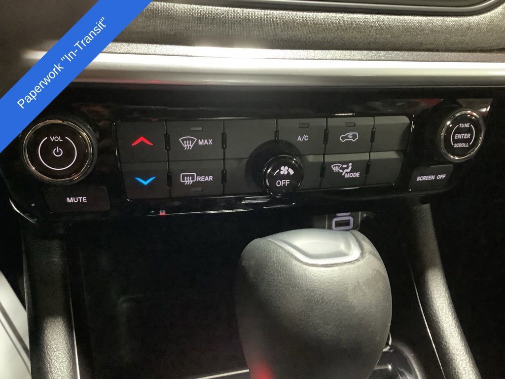 Used 2023 Jeep Compass Latitude AWD/4WD image 34