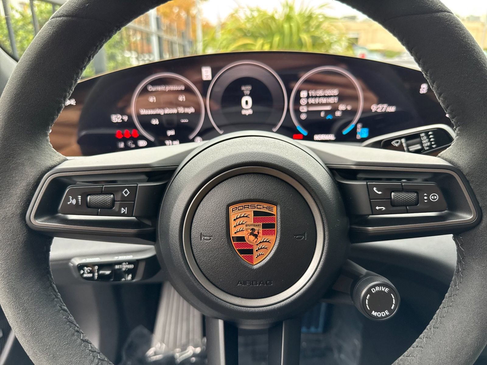 New 2026 Porsche Taycan image 27