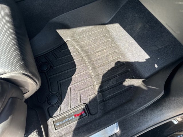 Used 2022 Jeep Grand Cherokee Overland w/ Luxury Tech Group IV image 38