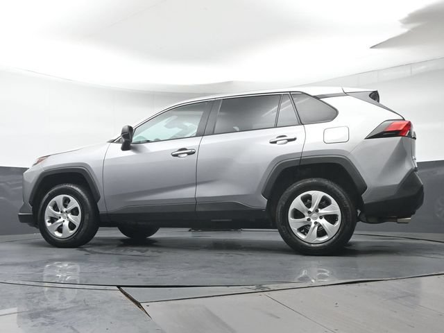 Certified 2023 Toyota RAV4 LE AWD/4WD image 28