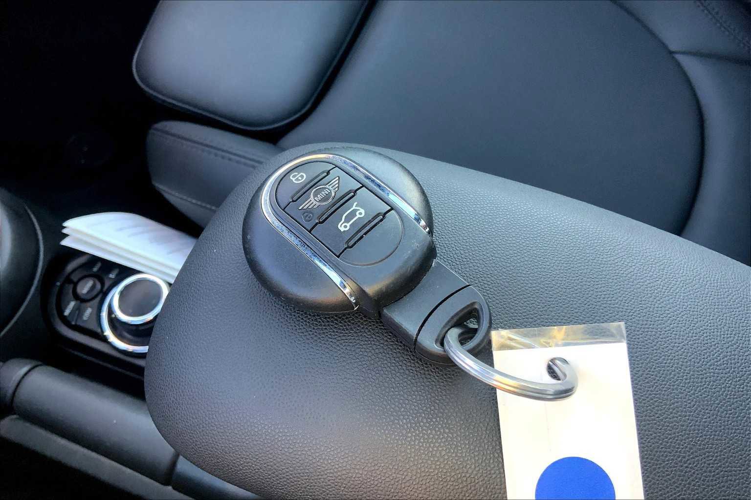 Used 2023 MINI Cooper S image 13