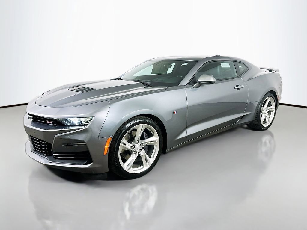 Used 2021 Chevrolet Camaro SS video 3