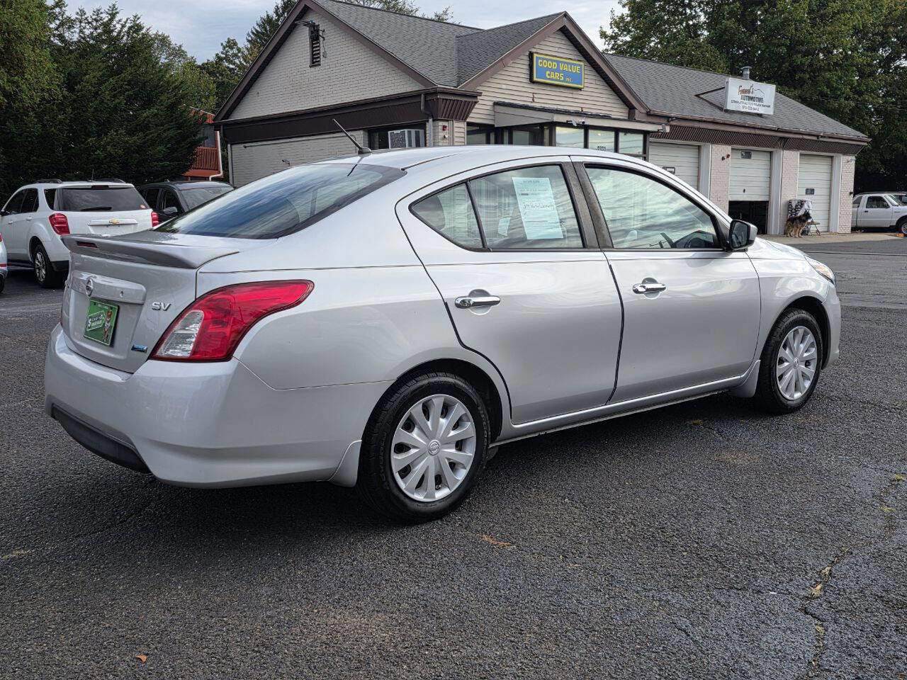 Used 2016 Nissan Versa SV image 7