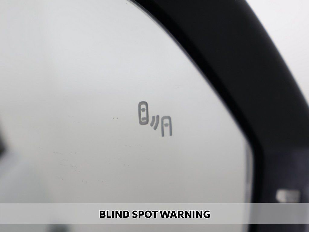 Used 2022 Volkswagen Atlas Cross Sport SE image 4