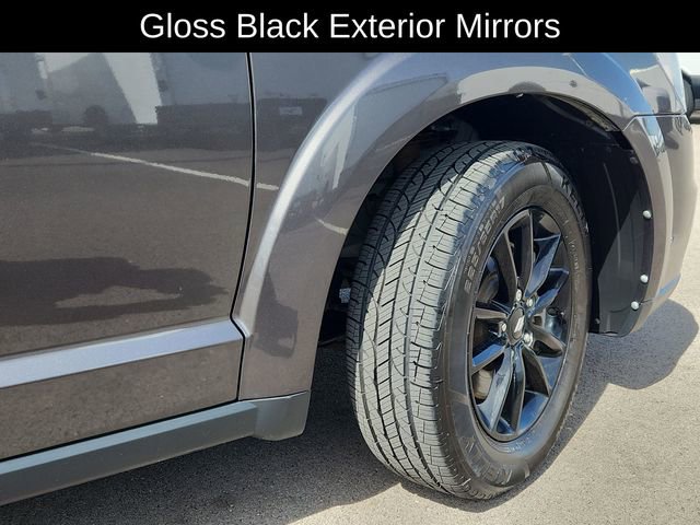 Used 2019 Dodge Journey SE w/ Blacktop Package image 18