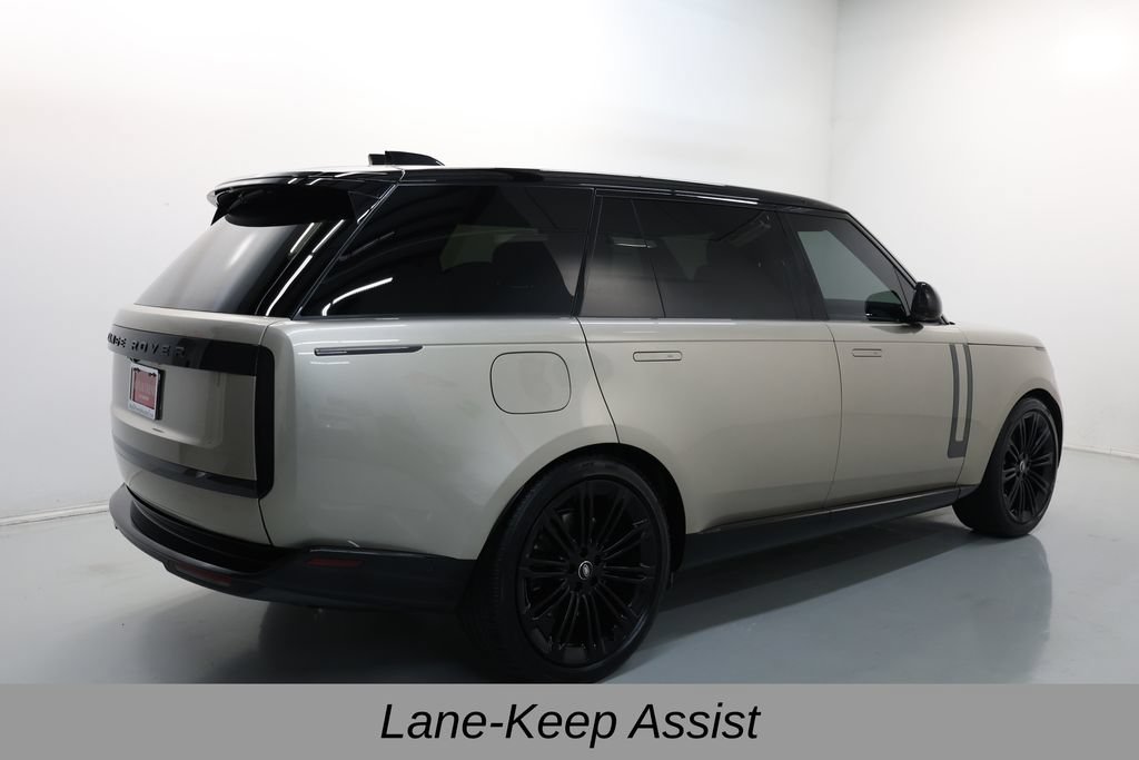 Used 2025 Land Rover Range Rover Long Wheelbase SE AWD/4WD image 33