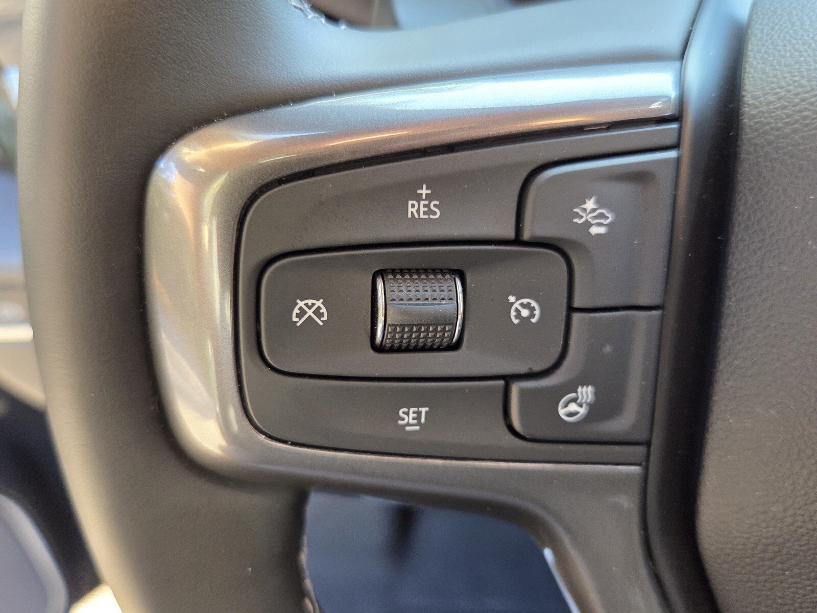 Used 2026 Chevrolet Silverado 1500 High Country w/ Technology Package AWD/4WD image 35