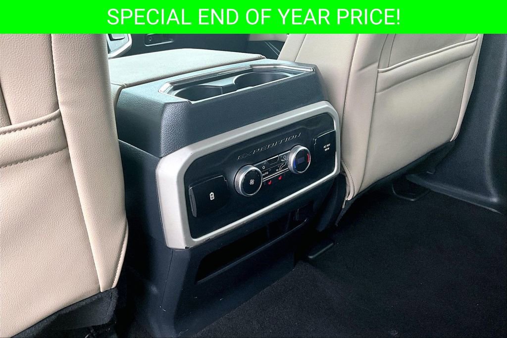 Used 2022 Ford Expedition Limited image 10