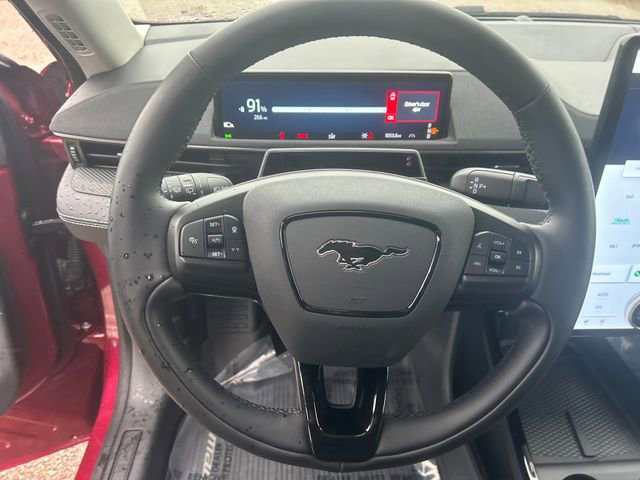 Used 2025 Ford Mustang Mach-E Select w/ Comfort Package Lite image 13