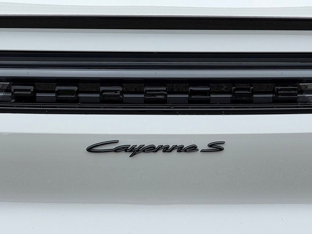 New 2025 Porsche Cayenne S image 29