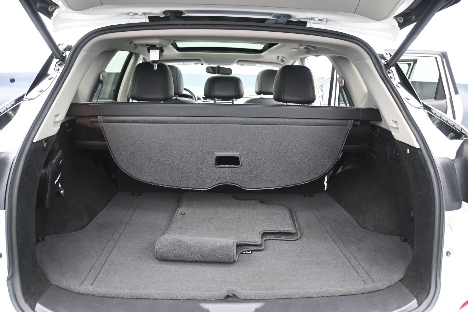 Used 2018 Nissan Murano Platinum w/ Cargo Package AWD/4WD image 15