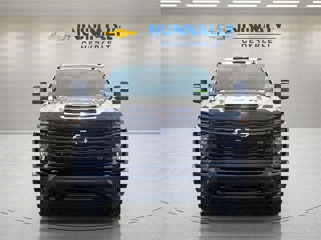 Used 2025 Chevrolet Silverado 2500 Custom w/ Custom Blackout Package image 8