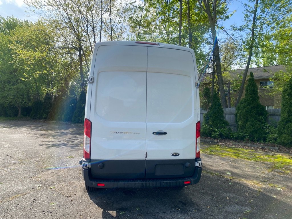 Used 2015 Ford Transit 250 148 High Roof RWD image 4